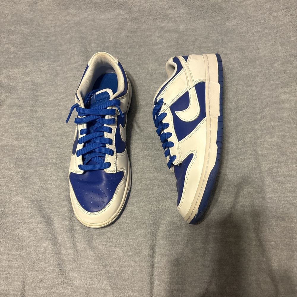 Nike Men’s Size 10; Blue/White Dunks